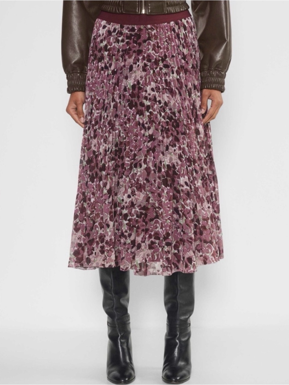 NWT Aritzia Wilfred Twirl Skirt (2XS)